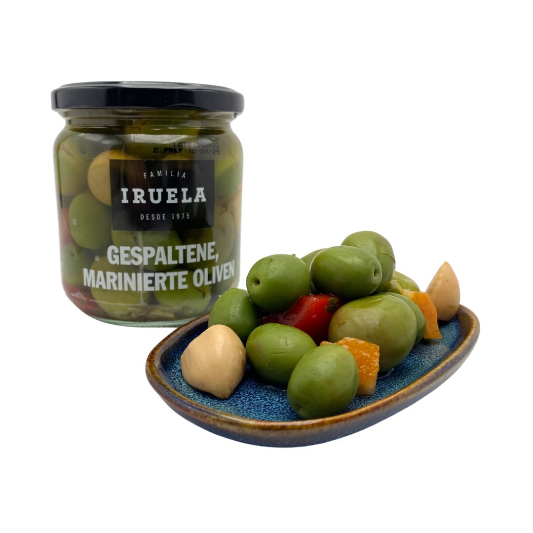 Iruela - Grüne Oliven "Llepadits" - gespalten und würzig Mariniert, mit Stein - 370g