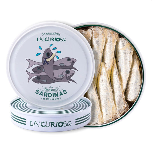 spanische-spezialitaeten-traditionelle-sardinen-olivenoel-la-curiosa