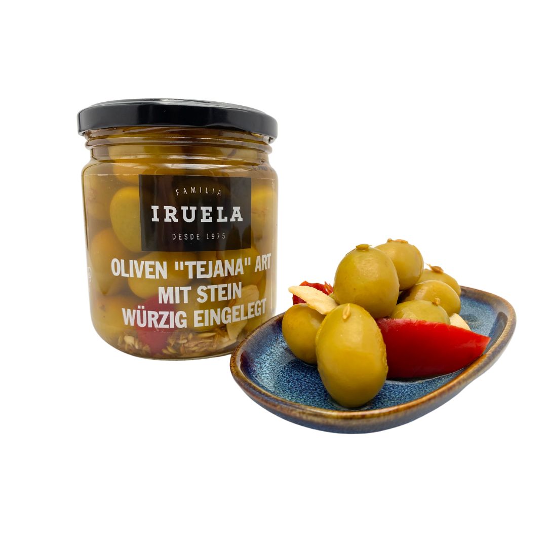 Iruela - Grüne Oliven Tejana gespalten und würzig Mariniert, mit Stein ... Iruela - Grüne Oliven Tejana gespalten und würzig Mariniert, mit Stein ...
