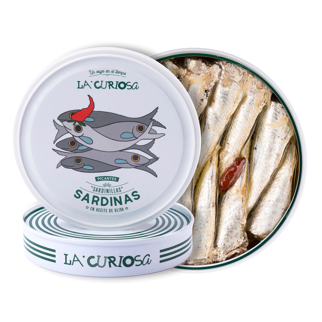 spanische-spezialitaeten-sardinillas-olivenoel-chili-la-curiosa-115g